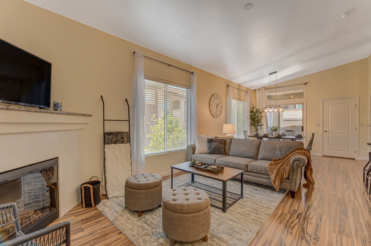 Foto principal - 3351 Indian Shadow St