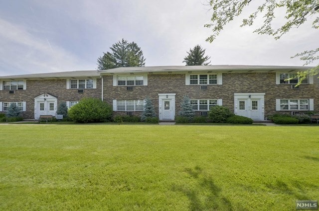 Building Photo - 66 S Franklin Turnpike