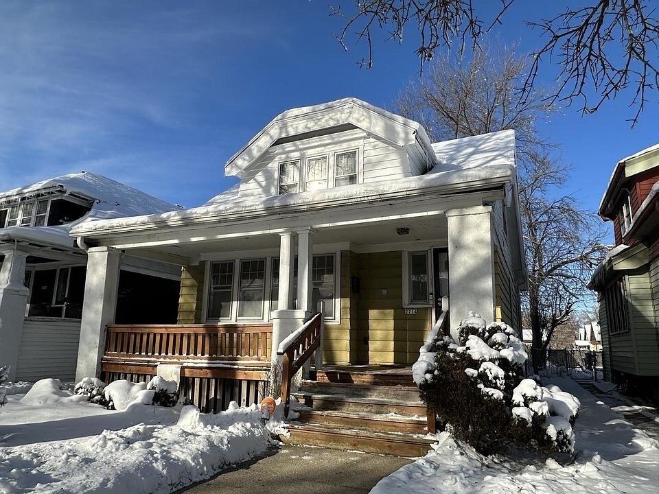 Primary Photo - 2714 W Concordia Ave