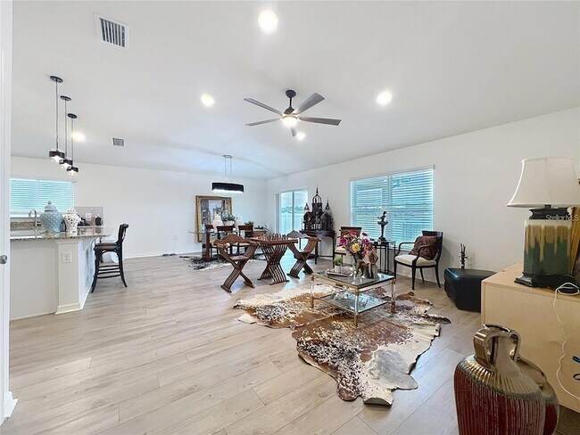 Foto del edificio - 1524 Venice Ln