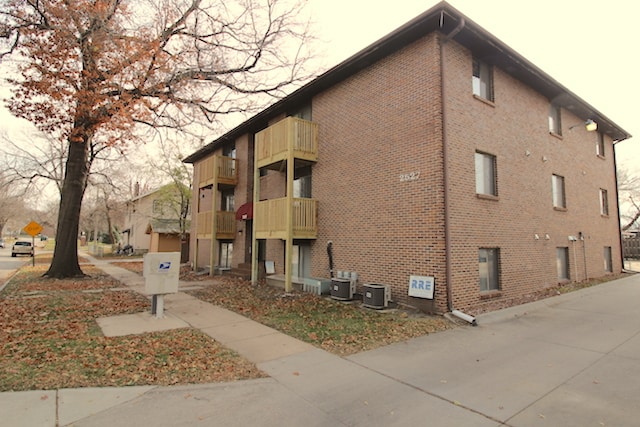 Building Photo - 2527 H St