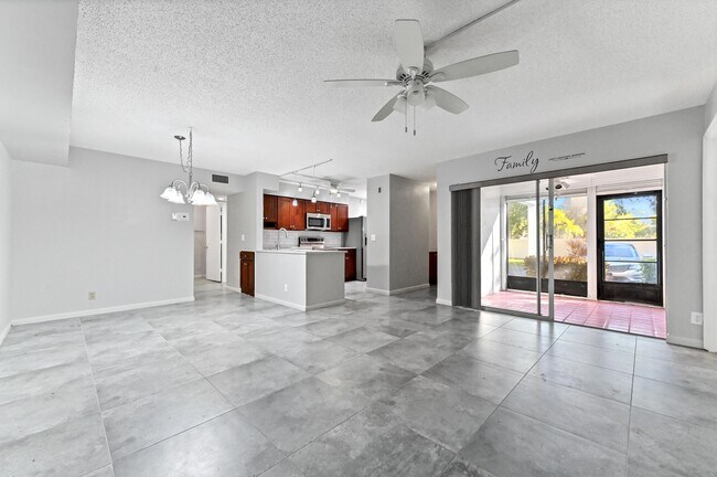 Foto del edificio - 14895 Builtmore Way
