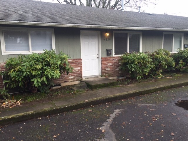 Primary Photo - 5820 SW Hall Blvd