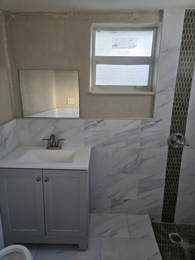 Foto del edificio - 15820 NW 39th Ct