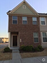 Building Photo - 4442 Hillsgrove Rd