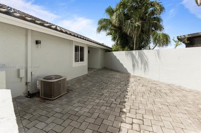 Building Photo - 15037 Brighton Ln