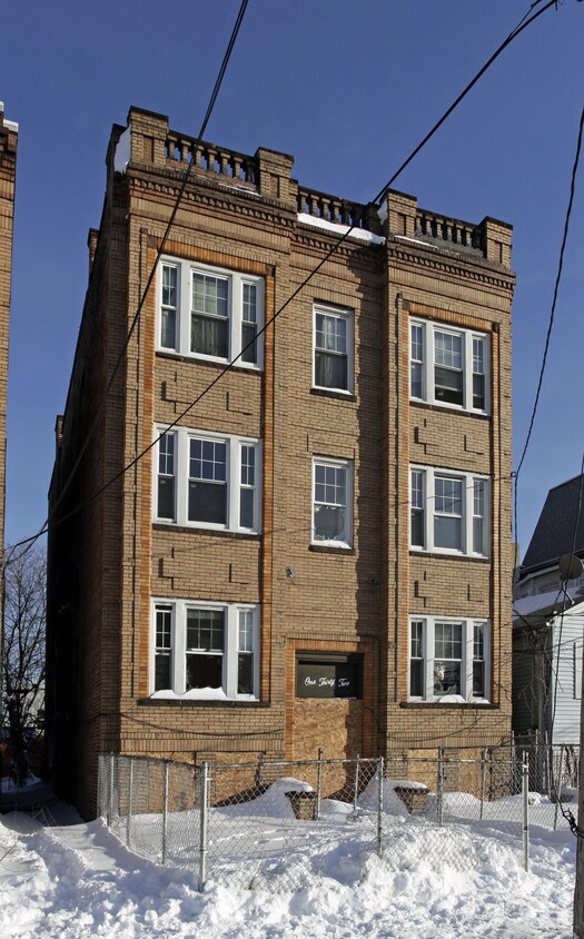 Primary Photo - 132 Arlington Ave