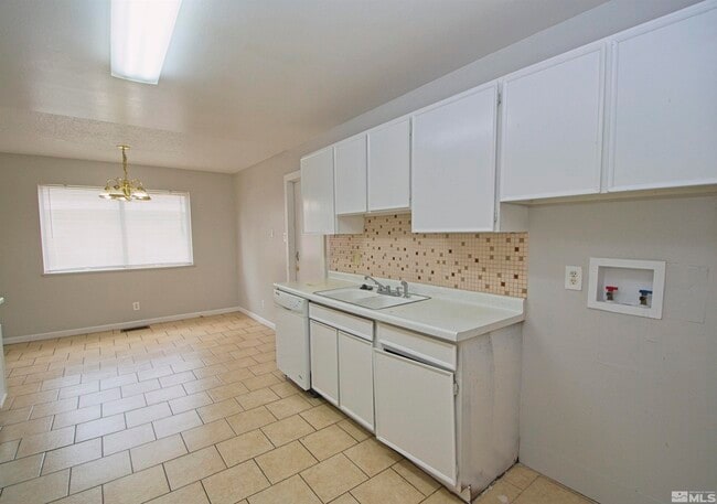 Building Photo - 3310 Probasco Way