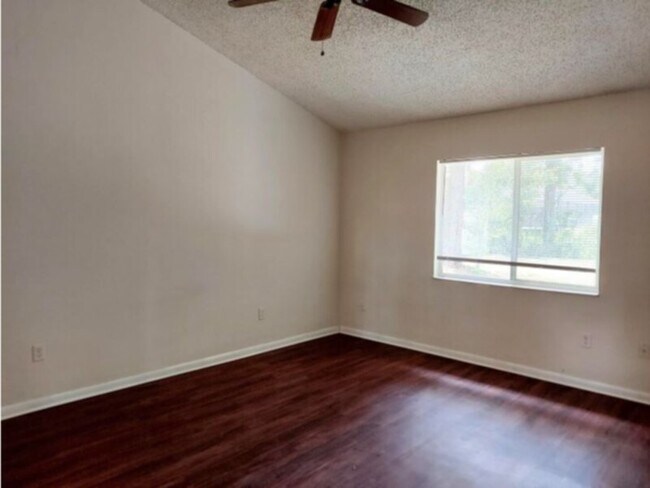 Foto del edificio - Palm Coast, FL 3 Bedroom House/2 Bath Avai...