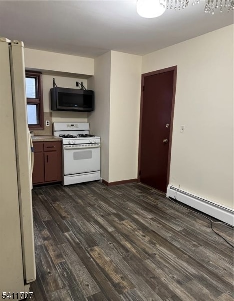 Building Photo - 4 Chestnut St