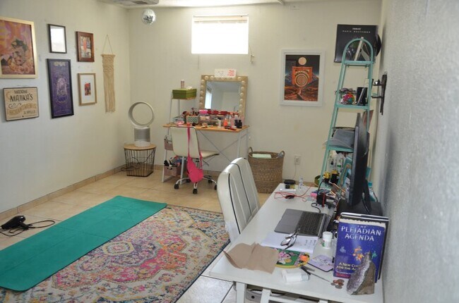 Foto del edificio - Charming 3-bedroom home in quiet Arvada ne...