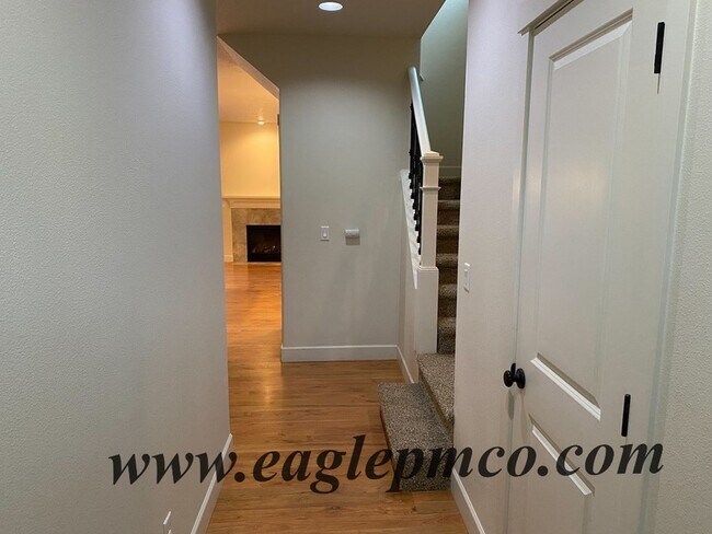 Foto del edificio - 934 Prospect St