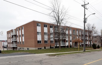 Building Photo - 350 Regina St N
