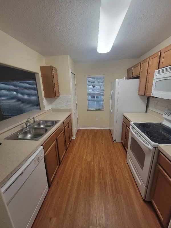 Building Photo - 10950 Keys Gate Dr