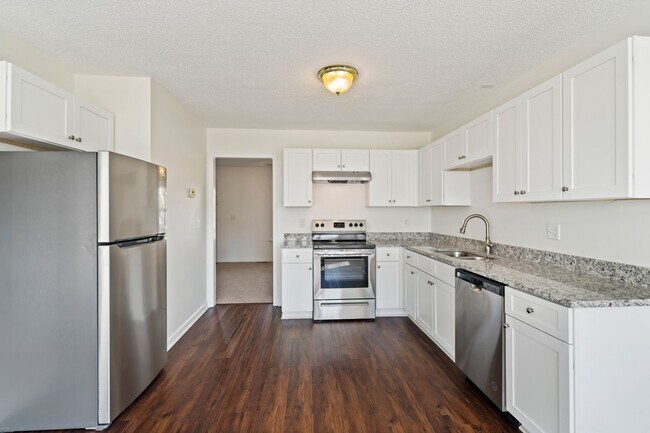 Foto del edificio - Gorgeous & NEWLY Renovated 3 bed/2.5 Bath ...