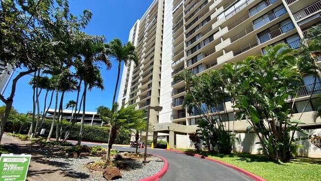 Building Photo - 98-500-500 Koauka Loop