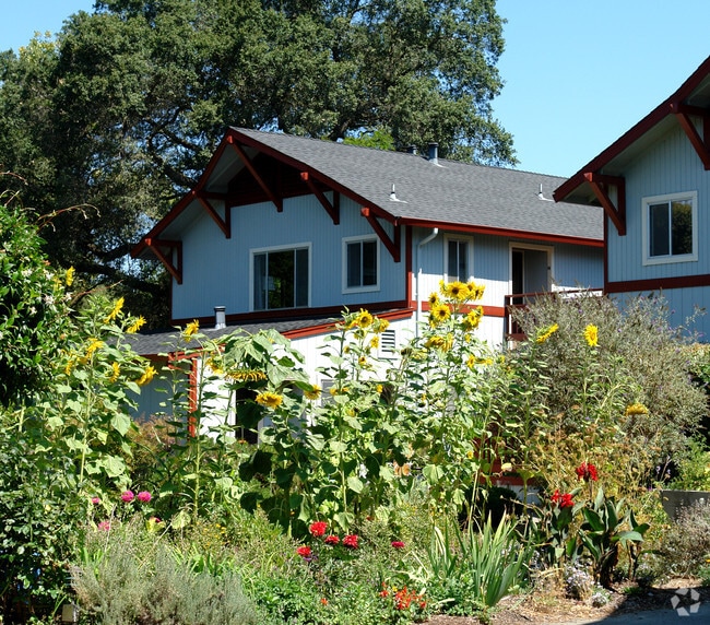 Building Photo - Santa Rosa Creek Commons