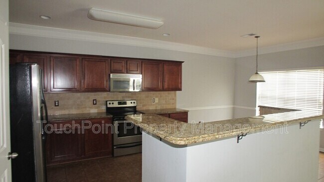 Building Photo - 16335 Hayfield Rd