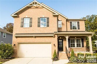 Building Photo - 1914 Madeira Cir
