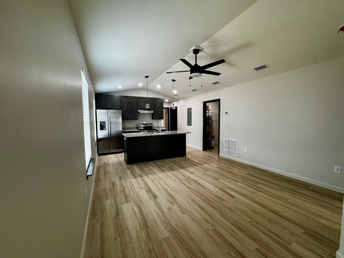 Primary Photo - 3 Bedroom, 2 Bathroom, New Construction