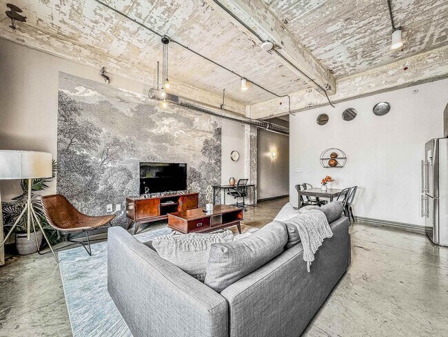 Foto del edificio - 555 Evergreen St