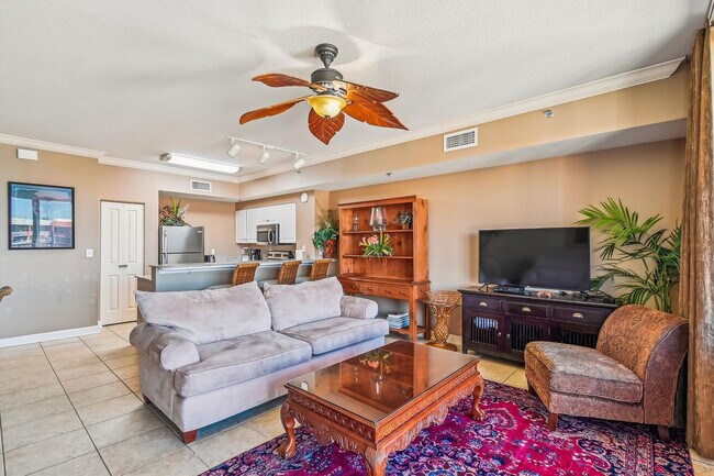 Building Photo - 9900 S Thomas Dr
