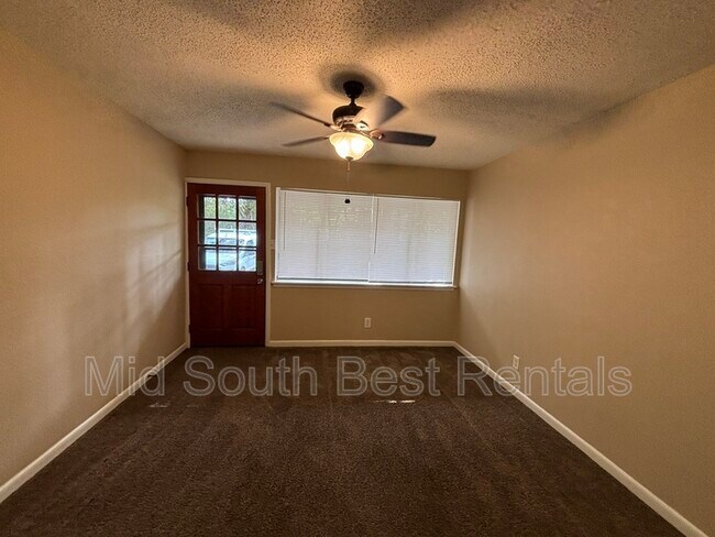 Foto del edificio - 1405 Mill Rd