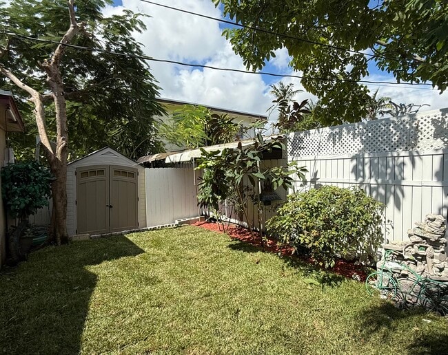 Building Photo - 2513 McKinley St