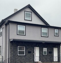 Building Photo - 1441 Hyde Park Ave