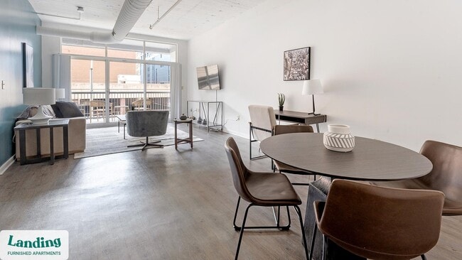 Building Photo - 222 E Saratoga St