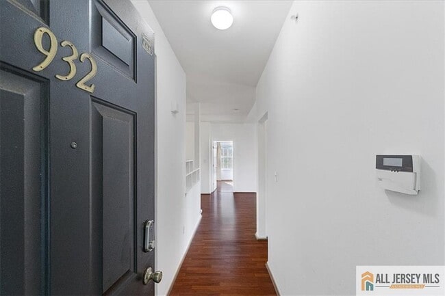 Building Photo - 932 Del Negro Ct