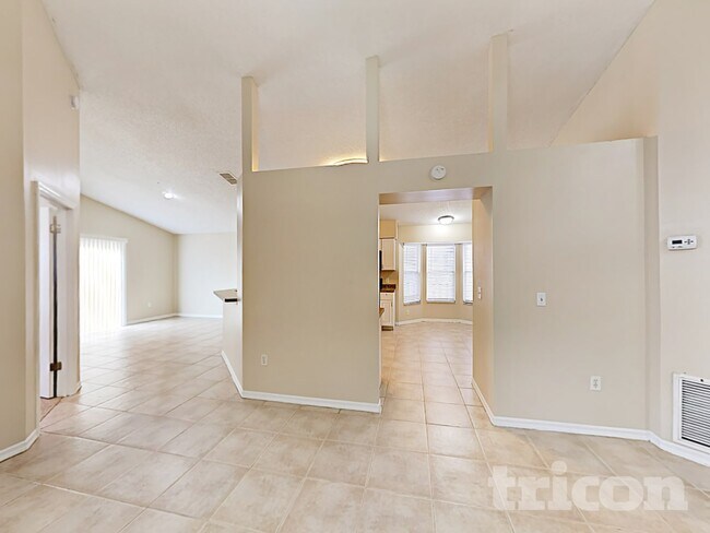 Building Photo - 134 N Aberdeen Cir