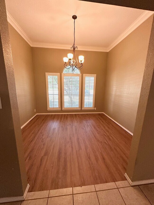 Foto del edificio - 4 Bed 3 Bath Ready to Rent ASAP!