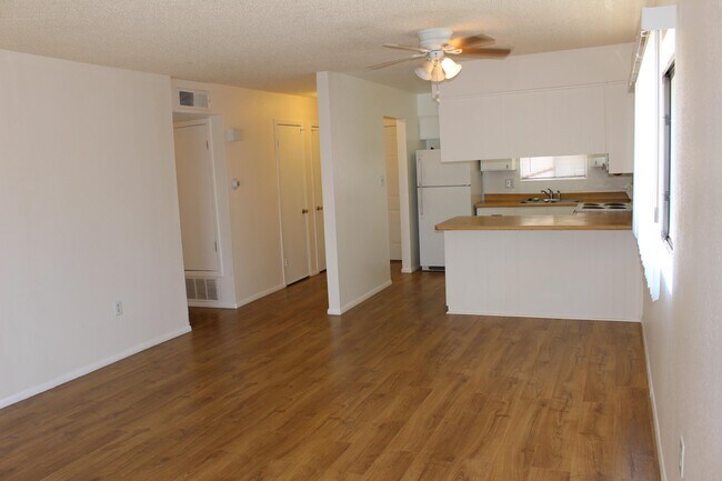 Building Photo - 1729 Paisano St NE