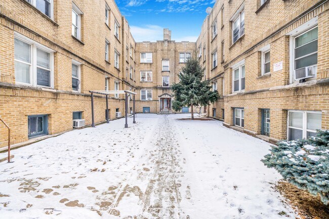 Foto del edificio - 1707 W Wallen Ave