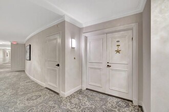 Building Photo - 4740 S Ocean Blvd