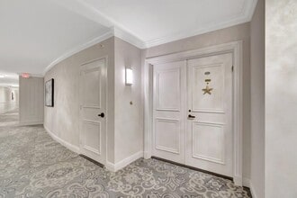 Building Photo - 4740 S Ocean Blvd