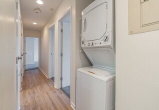 Interior Photo - Bexley House