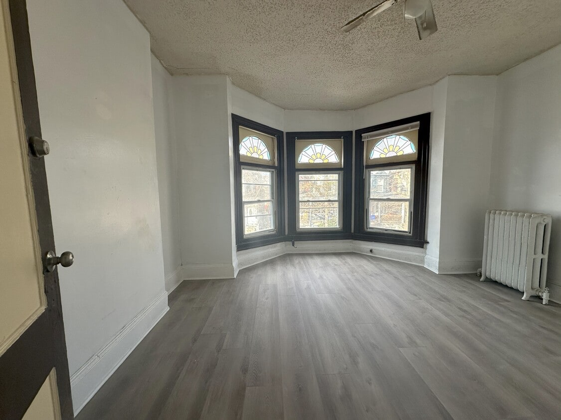 Photo - 39 Farragut St (Philadelphia, PA)