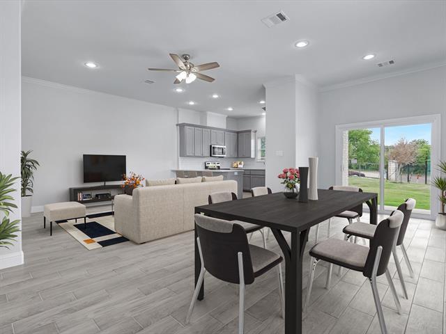 Building Photo - 512 Marbella