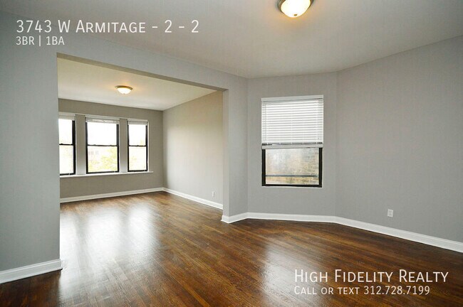 Foto del edificio - 3743 W Armitage Ave