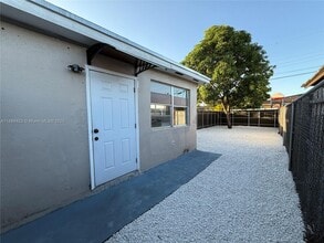 Building Photo - 481 E 31st St Building Photo - 481 E 31st St