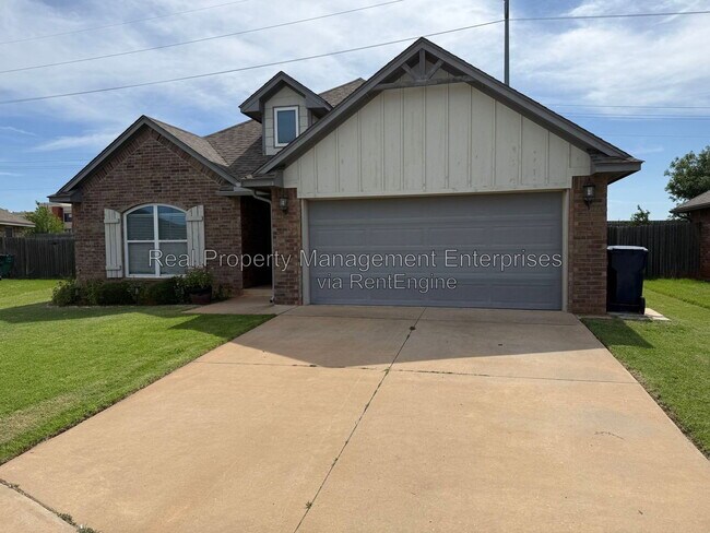 Building Photo - 15416 Hill Branch Rd