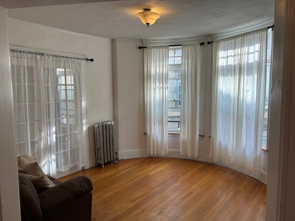 Primary Photo - 1675 Beacon St