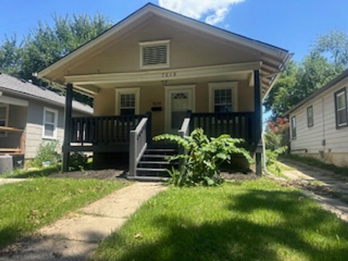Primary Photo - Newly Remolded 3 Bedroom in Waldo!!!