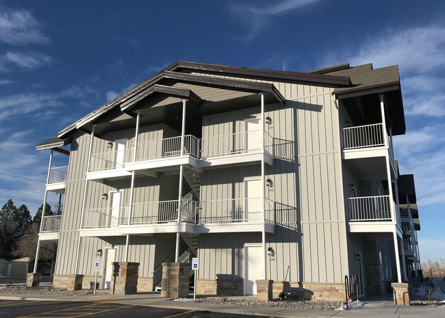 Foto del edificio - 300 N 2nd W