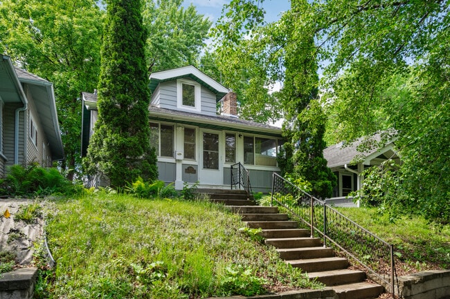 Building Photo - 1512 Hague Ave