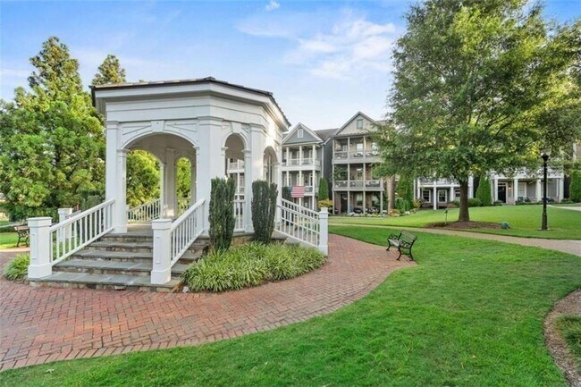 Building Photo - 124 Parkside W Ct