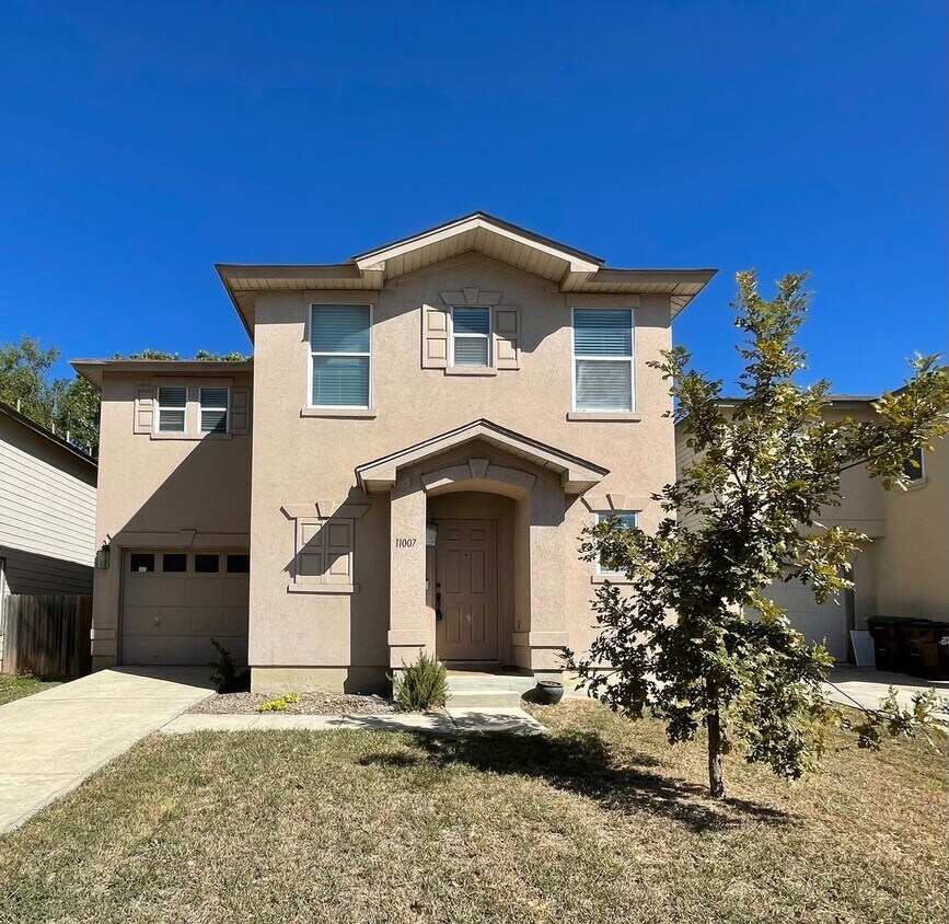 Foto principal - 11007 Braes Grove