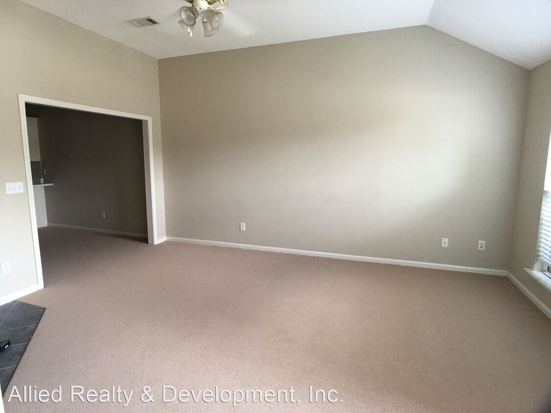 Foto del edificio - 2 br, 2 bath House - 6203 Covington Villas...